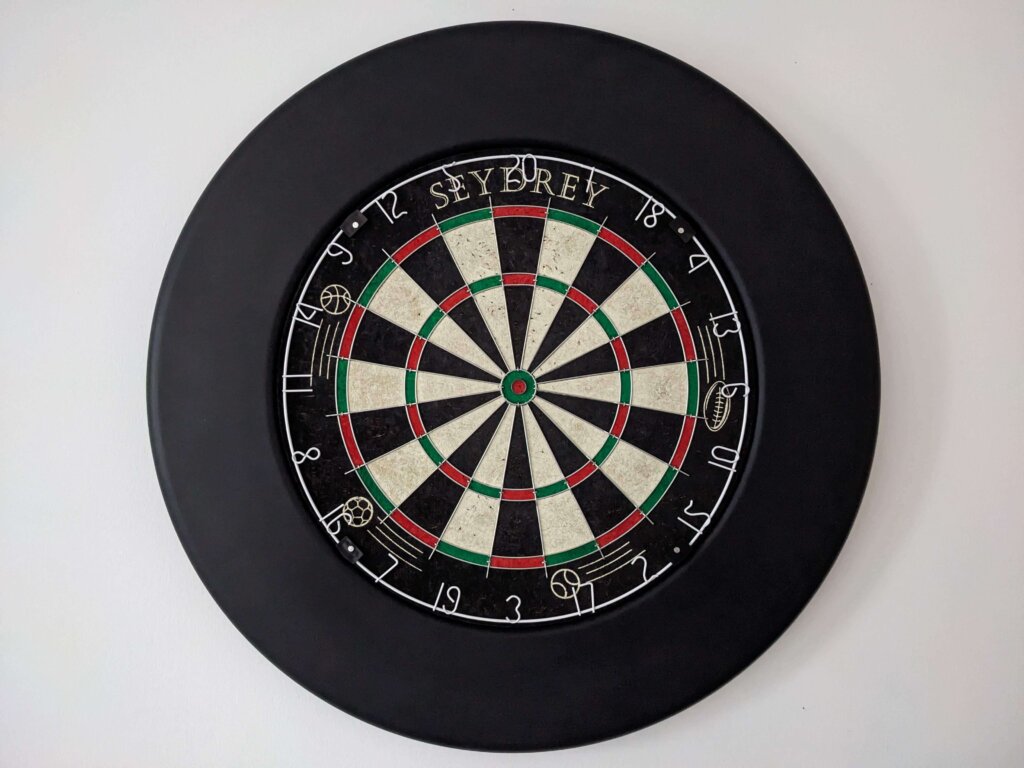 Seydrey Dartscheibe mit Surround