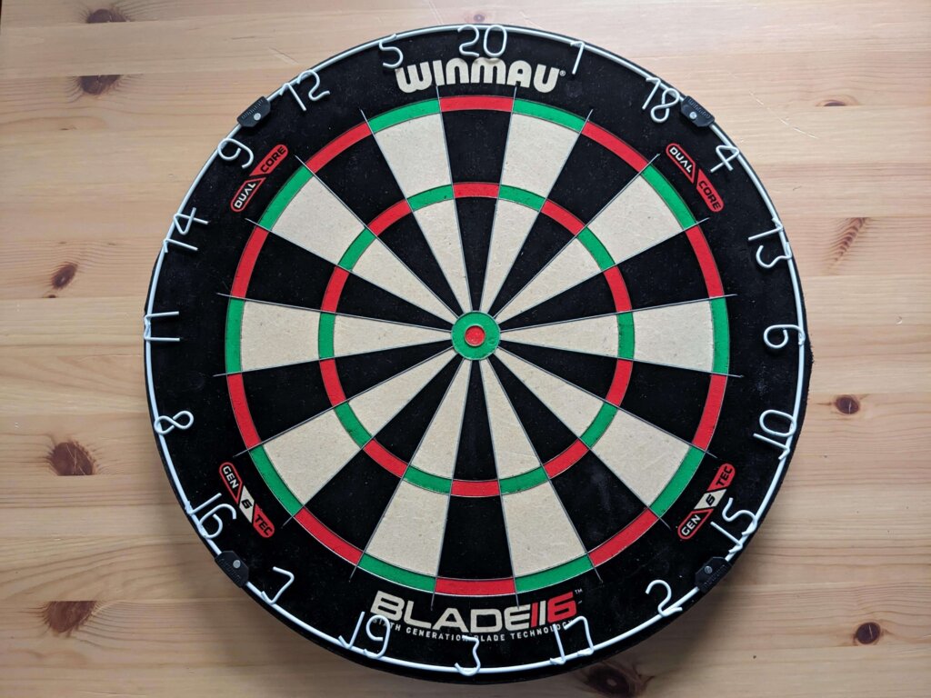 winmau blade 6 dual core vorderseite