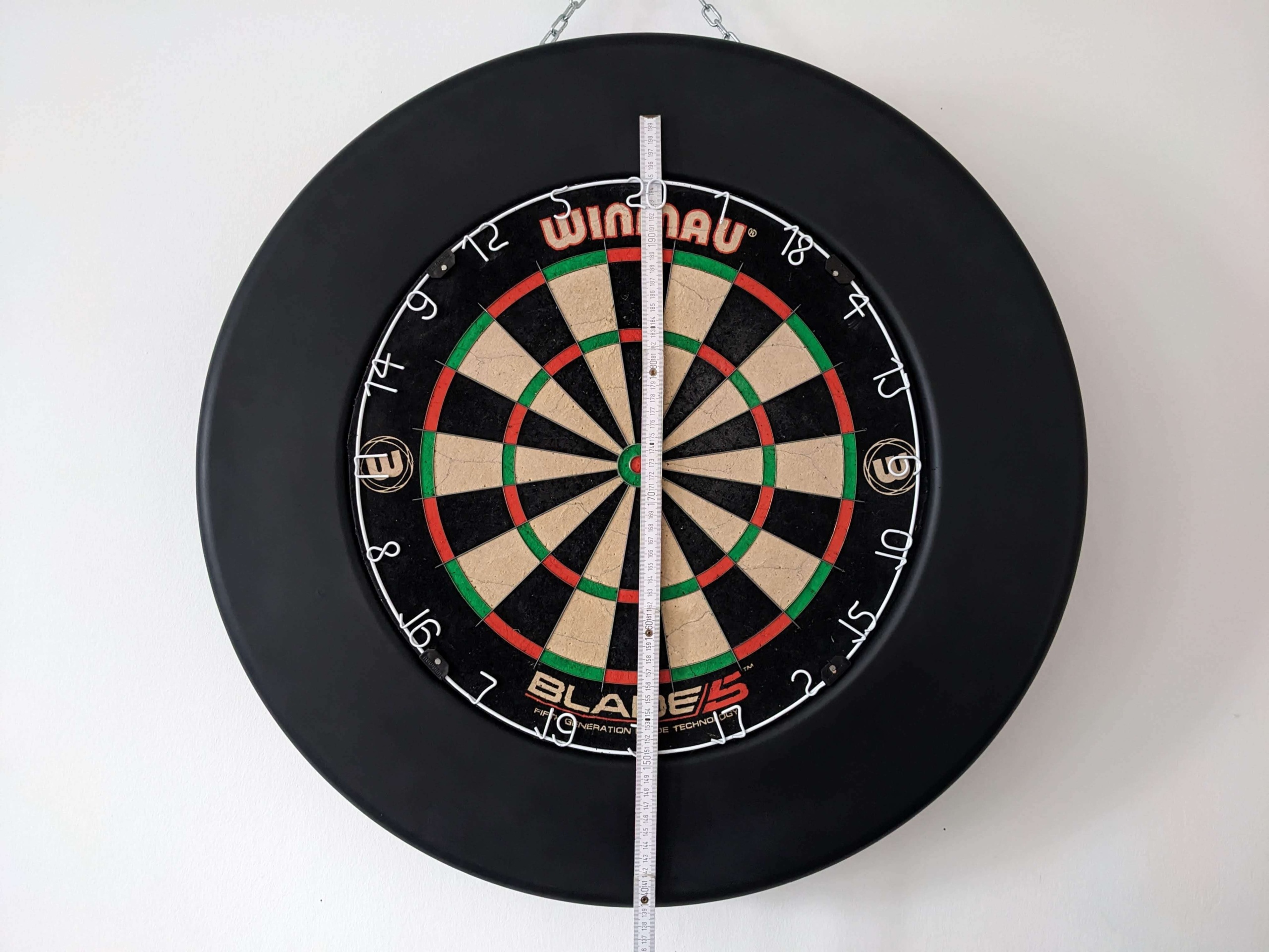 Dart Abstand » Offizielle Höhe & Entfernung der Dartscheibe!