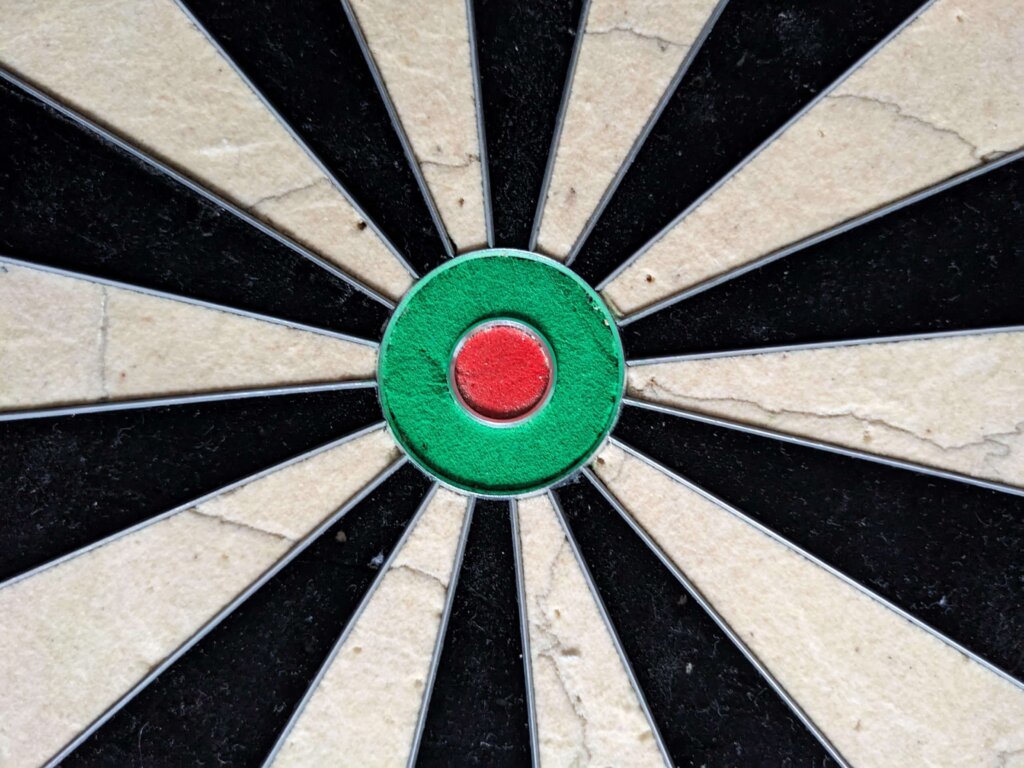winmau blade 6 bullseye